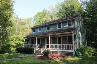 5902 Sugarbush Dr, Tully, NY 13159