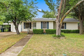 406 Pierce St, Mc Gregor, TX 76657