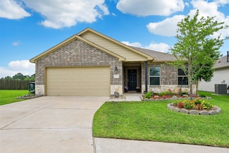 2873 S Fairway Lake Dr, Alvin, TX 77511