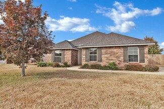 3802 Pickering Pass Dr, Bossier City, LA 71111