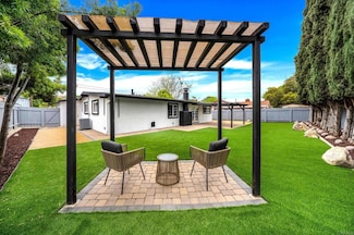 13824 Powers Rd, Poway, CA 92064