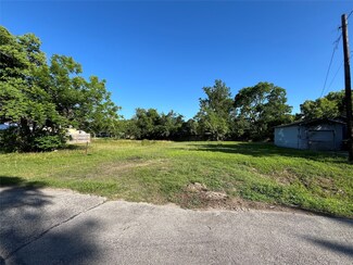 401 Burnet St, Richmond, TX 77469