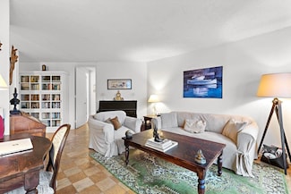 7004 Blvd E Unit 4D, Guttenberg, NJ 07093