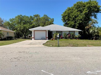 2715 4th Ave E, Palmetto, FL 34221