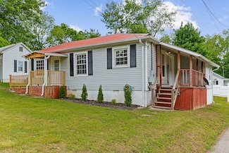 310 W End Ave, McMinnville, TN 37110