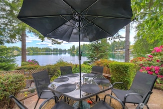 1510 E Benson Lake Dr, Grapeview, WA 98546