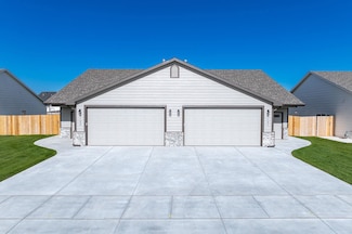 9131 E Chris Ct, Bel Aire, KS 67226