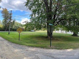 1 Farm Rd, Conneaut Lakeshore, PA 16316
