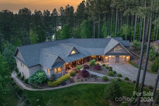 2937 E Paradise Harbor Dr, Connelly Springs, NC 28612