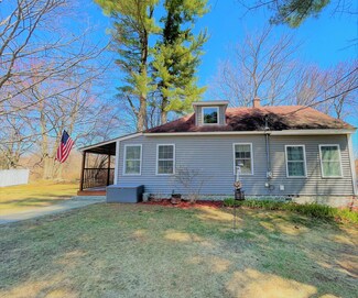 117 Allen Ave, Auburn, ME 04210