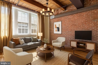 301 Race St Unit 201, Philadelphia, PA 19106