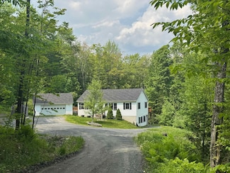 400 Woods Rd, Northfield, VT 05663