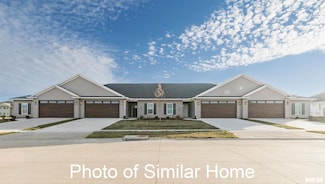 538 N 3rd Ave, Eldridge, IA 52748