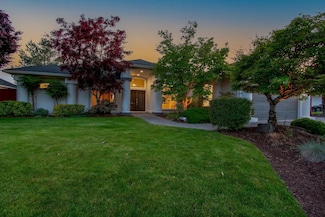 222 Prairie Landing Dr, Eagle Point, OR 97524