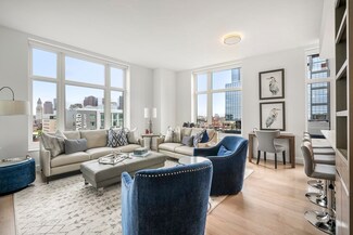 100 Lovejoy Wharf Unit PH3B, Boston, MA 02114