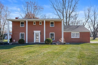 3001 E Oaklawn Dr, Muncie, IN 47303