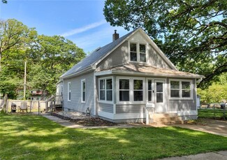 1542 32nd St, Des Moines, IA 50311