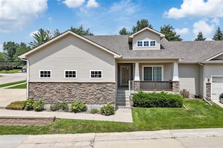 5185 Boulder Dr Unit 32, Pleasant Hill, IA 50327