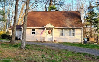 2611 Clearview Ave, Stroudsburg, PA 18360
