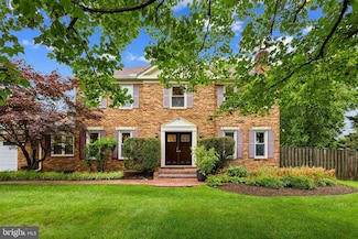 11100 Flora Lee Dr, Fairfax Station, VA 22039