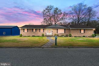 17 King St, Pennsville, NJ 08070