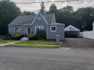 38 Peach Hill Ave, North Providence, RI 02911