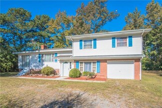 969 Greys Point Rd, Topping, VA 23169