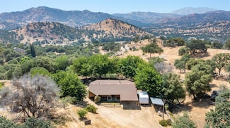 39569 Clover Ln, Squaw Valley, CA 93675