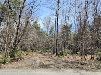 30-2 Willimantic Rd, Monson, ME 04464