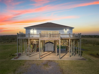 112 Pelican Beach Dr, Cameron, LA 70631
