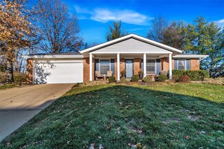 509 Stoddards Mill Dr, Ballwin, MO 63011