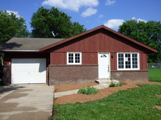 1031 Mary St, Beloit, WI 53511