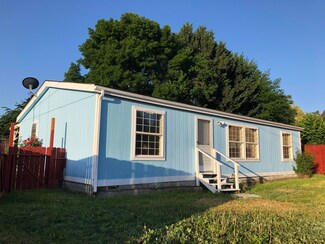207 N Front St, Talent, OR 97540
