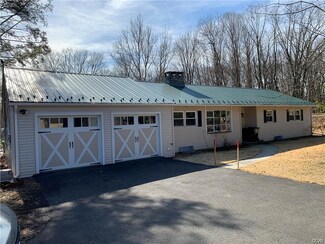111 Rosemond Ave, Stroudsburg, PA 18360