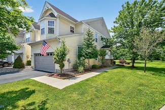 5 Cornwall Ln, Middletown, NY 10940