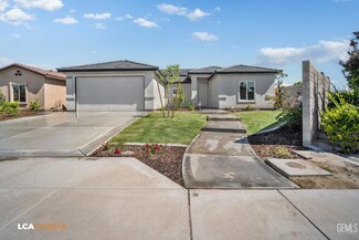 6502 Bangor Place, Bakersfield, CA 93313
