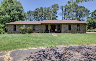 826 Carson Bridge Rd, Lonoke, AR 72086