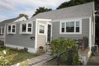12 G St, Hull, MA 02045