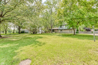 569 King Dr, Indianapolis, IN 46260