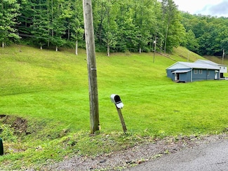 889 Harolds Branch, Pikeville, KY 41501