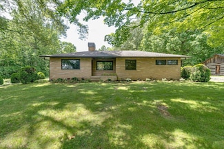 395 Robinson Ln, Decatur, TN 37322