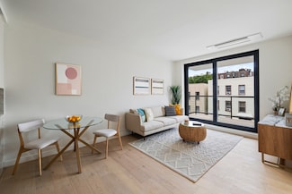 232 Eckford St Unit 3-R, Brooklyn, NY 11222