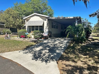 394 Camellia Dr, Fruitland Park, FL 34731