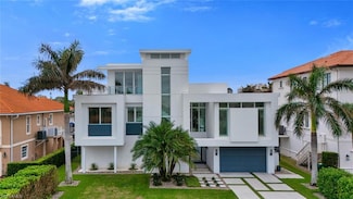 432 Bayside Ave, Naples, FL 34108