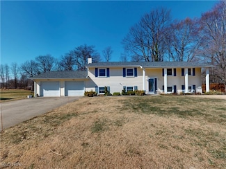 2976 Arcola Rd, Madison, OH 44057