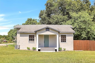 1500 N Clearview Ave, Deland, FL 32724