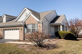 2928 Saganashkee Ln Unit 8, Naperville, IL 60564