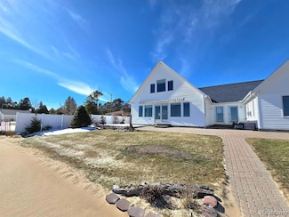 7440 N Us Highway 23 Unit 2, Oscoda, MI 48750