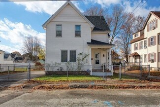 8 Benefit St, Taunton, MA 02780