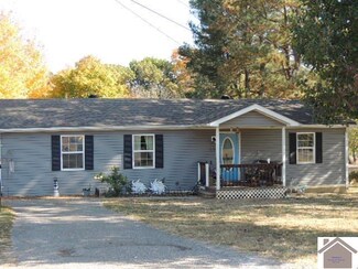 108 Waldrop Dr, Mayfield, KY 42066